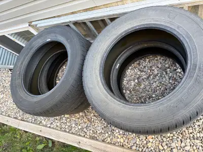 Stock tires off gmc sierra 1500 elevation 100$ for the set