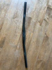 Guidon Carbon NO NAME Flat 660mm/31.8mm