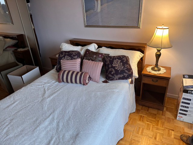 Bedroom set in Beds & Mattresses in Ottawa