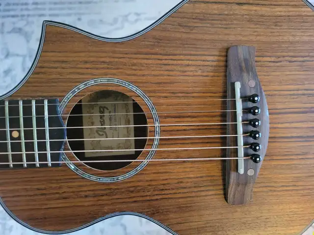 Ibanez Guitar (Piccolo) in Guitars in Oakville / Halton Region - Image 3