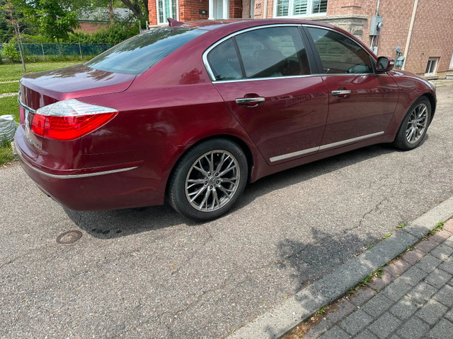 2011 Hyundai Genesis Sedan in Cars & Trucks in City of Toronto - Image 4