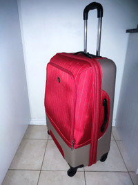 30" Hey's Hard Side Luggage 