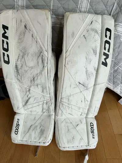 CCM 28+1 Axis Goalie Pads, View more