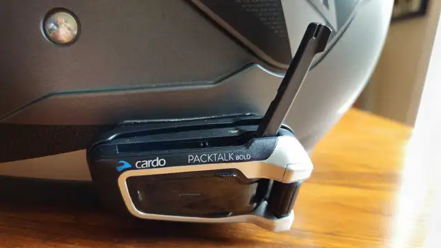 2020 Kawasaki Vulcan 900 Custom with all the gear to get started in Street, Cruisers & Choppers in Markham / York Region - Image 9