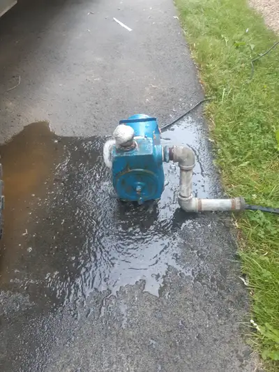 WELL PUMP, Voir plus