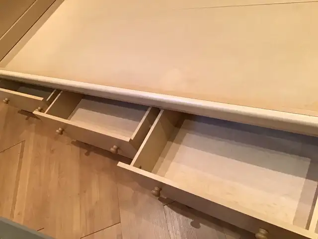 set de chambre enfant in Beds & Mattresses in Laval / North Shore - Image 4