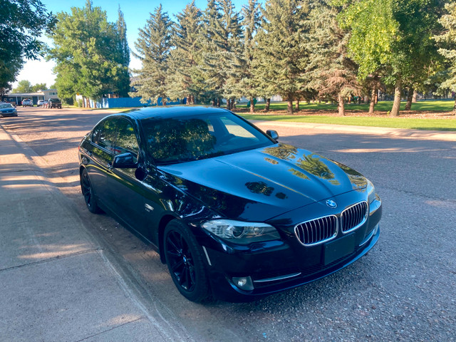 BMW 550i XDrive 2011 in Cars & Trucks in Lethbridge - Image 3