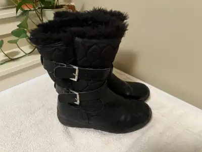 Women's/Girls lined winter boots, View more