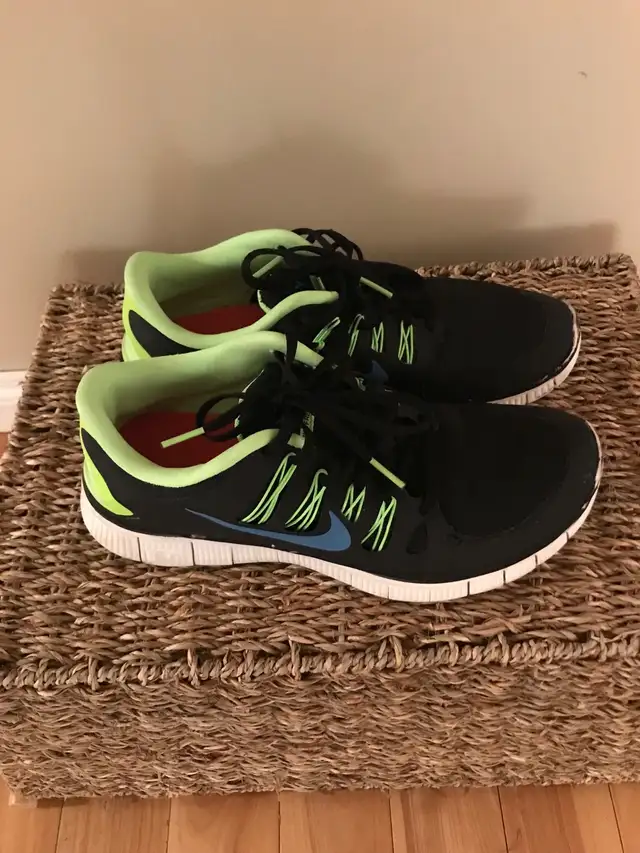 NIKE FREE 5.0 RUNNING SHOES SIZE 9 MEN62865712382338121