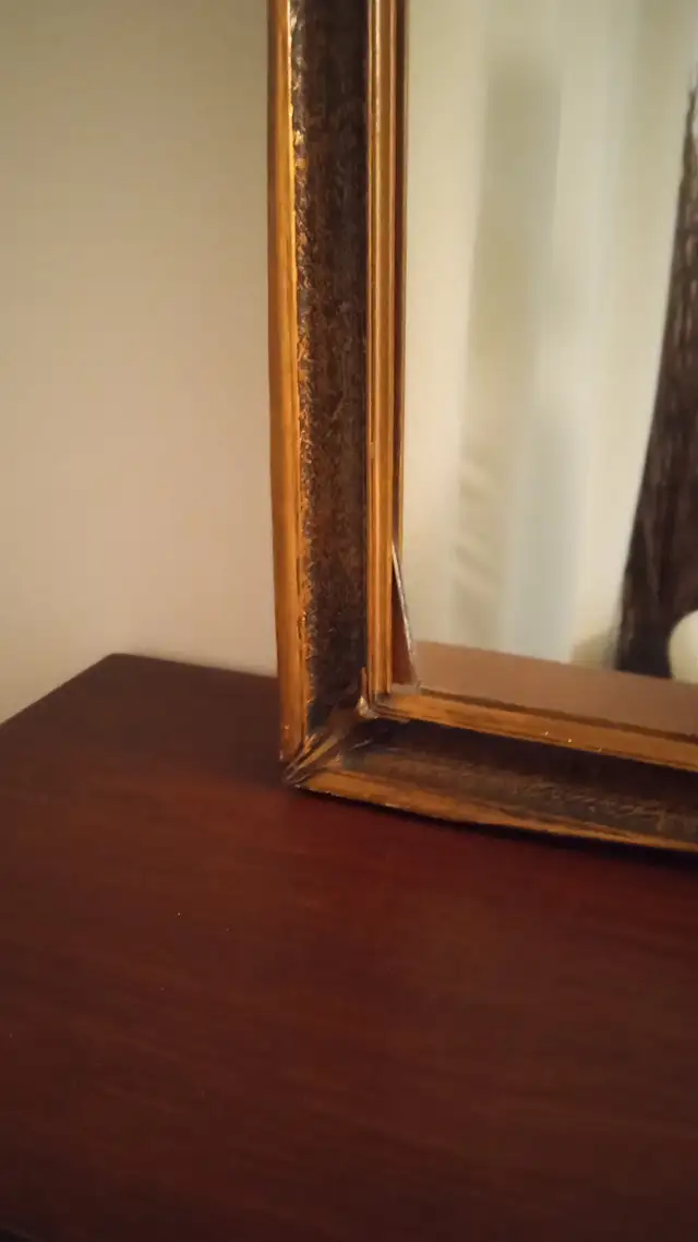 Pair of mirrors in vintage frames in Home Décor & Accents in Ottawa - Image 8