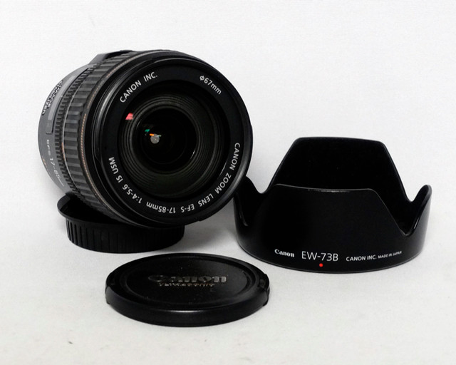 Canon EF-S 17-85mm 1:4-5.6 IS USM Zoom Lens $150.00 in Cameras & Camcorders in Markham / York Region - Image 2