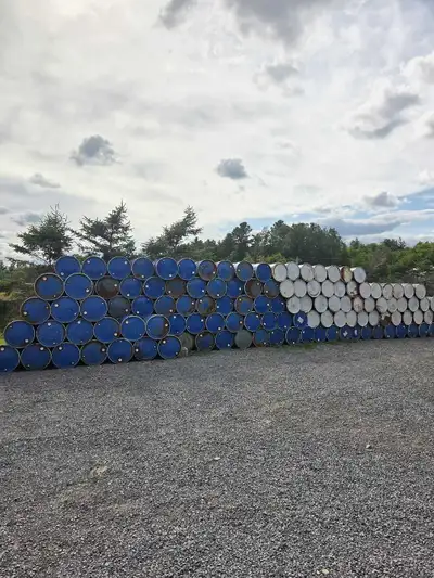 steel metal barrels lids 55 gallons 35$ each