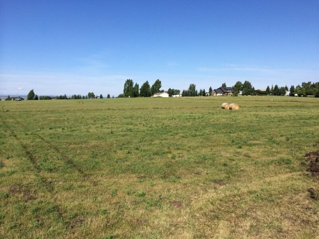 Dewinton Heights Phase III 5 acre lot. in Land for Sale in Calgary - Image 4