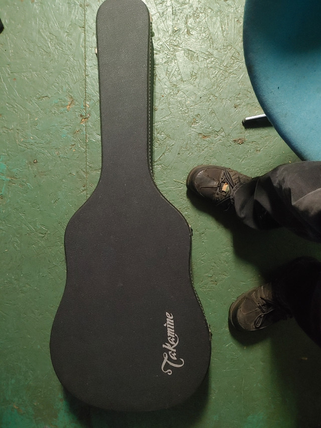 Left handed acoustic fender guitar  in Guitars in Kingston - Image 3