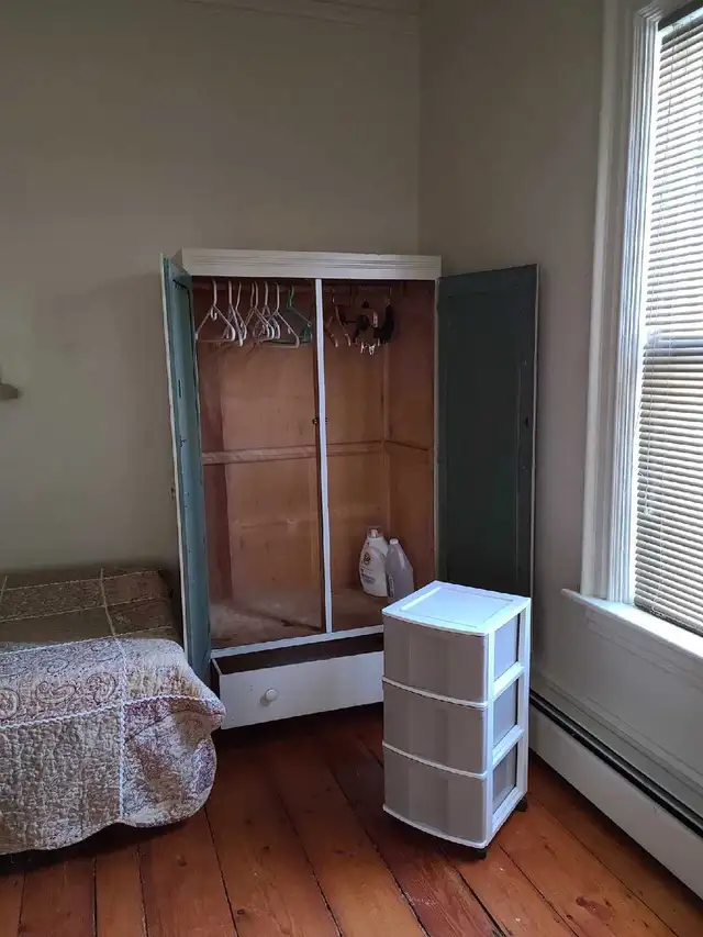 Large furnished room in house-Read description in Room Rentals & Roommates in Annapolis Valley - Image 7