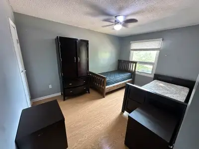Sharing Room available “IMMEDIATELY”