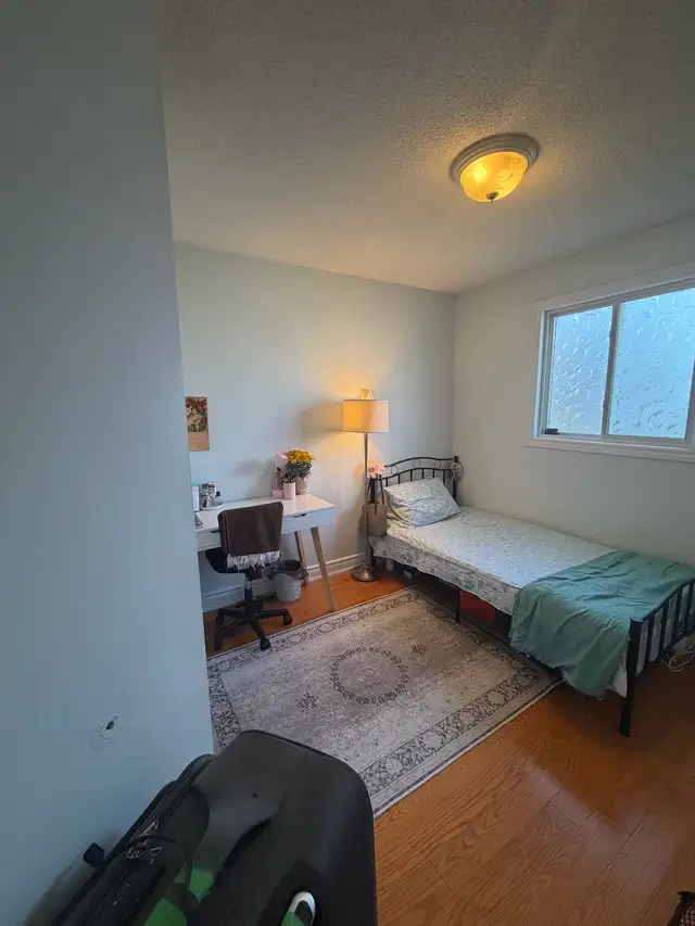 Room for a female student 