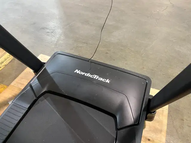 NordicTrac series 5 Treadmill - NEW in Exercise Equipment in Winnipeg - Image 5
