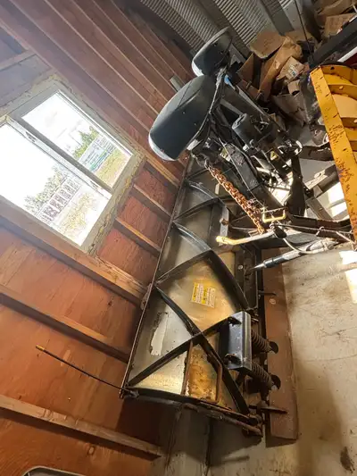 Fisher Minute Mount 2 8ft stainless steel X Blade 3 wire Comes with truck side harness Mounting plat...