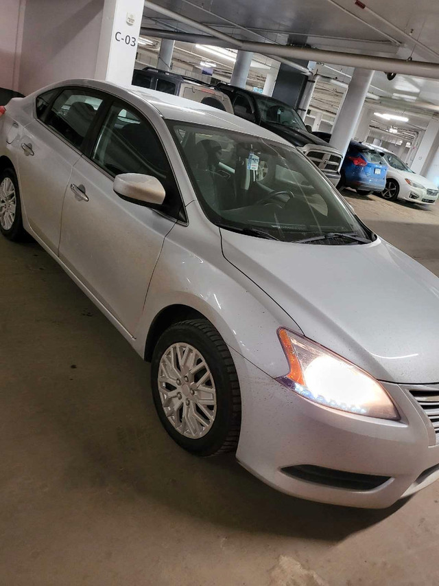 2o13 Nissan Sentra lo lo km in Cars & Trucks in Edmonton