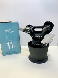 New! Kitchen Tool Set with Revolving Crock 14 Piece
