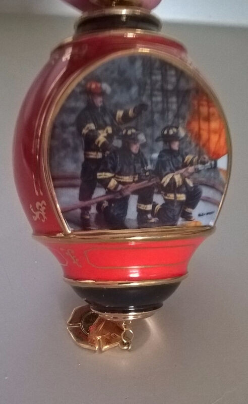 Courage Under Fire HONOR Ornament Fireman Firefighter in Arts & Collectibles in Oshawa / Durham Region - Image 3