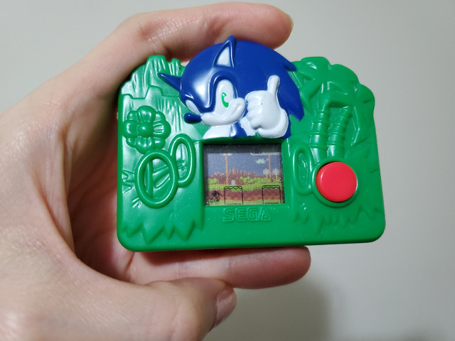 2003 McDonald's Toy Sega Sonic Handheld Electronic Game Virtual in Toys & Games in Markham / York Region - Image 2