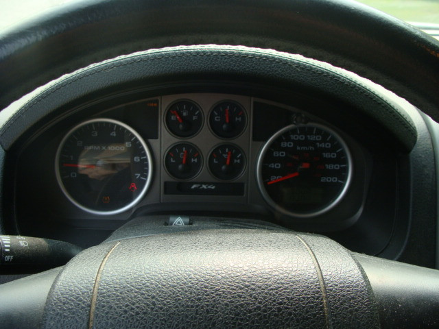 2007 F150 4x4 Crew Cab 5.4L Triton in Cars & Trucks in Thunder Bay - Image 3