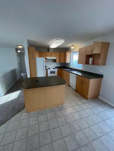Beautiful Home Available June 30