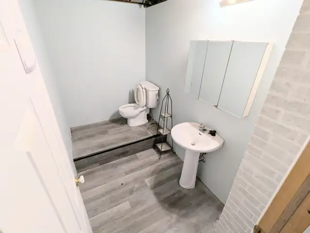 Room for single occupants near QEH All inclusive in Room Rentals & Roommates in Charlottetown - Image 31