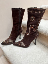 Ladies Beaded Boots size 7