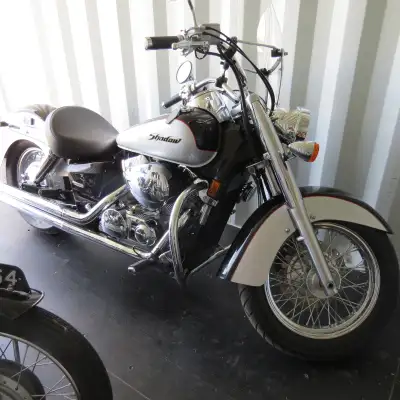An as new Honda 750 Aero. Only 5 500 kms. New tires back and front, with 0 mikes. Cobra exhaust syst...