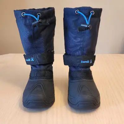 Boys winter boots size 2 Kamik, View more