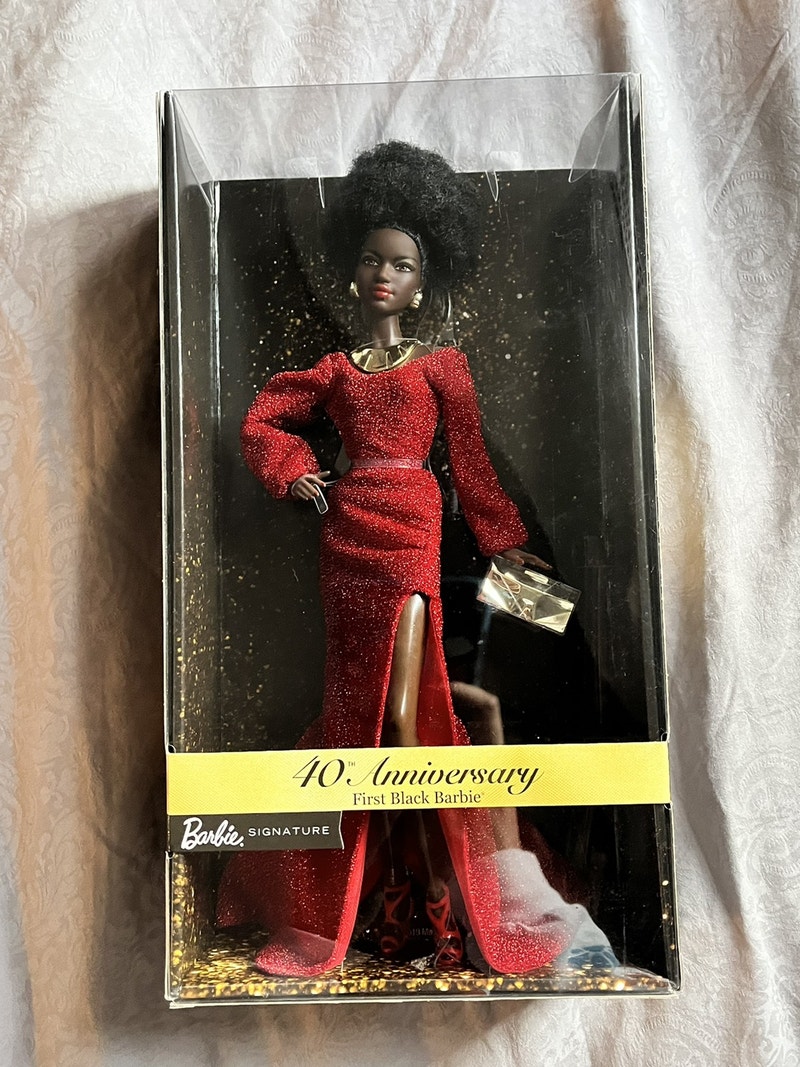 Barbie Signature Label 40th Anniversary Black Barbie Arts