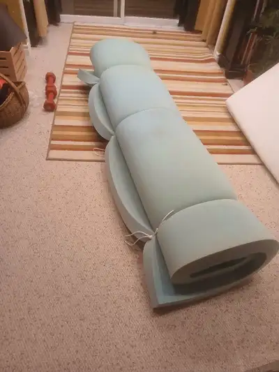 2 3/4" thick.