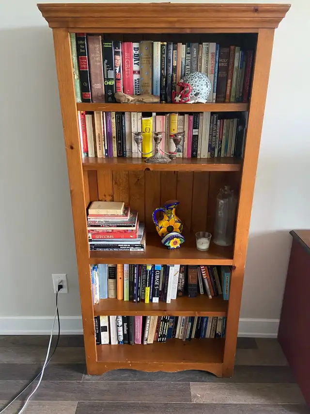 2 Pine Bookshelves