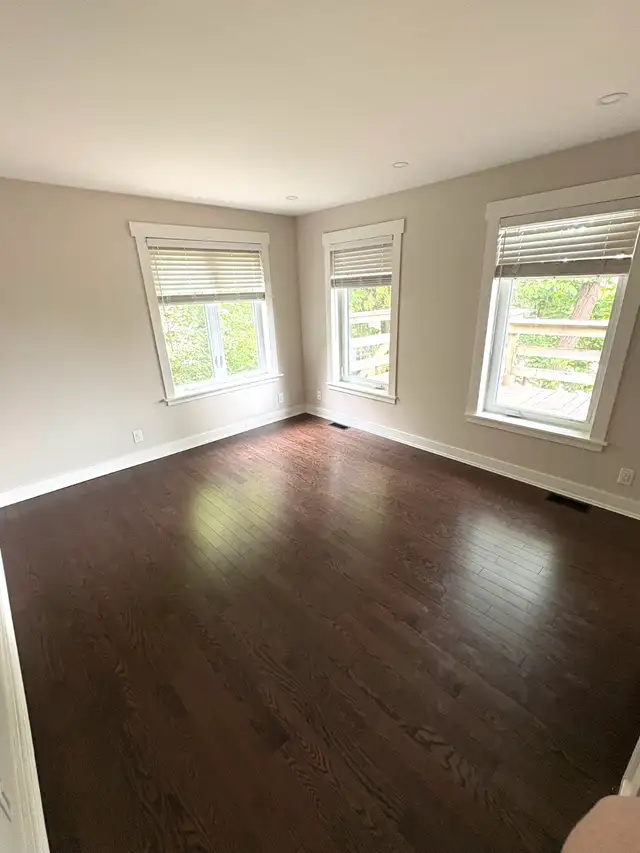 Private room + ensuite + walk-in closet in Room Rentals & Roommates in Ottawa - Image 8