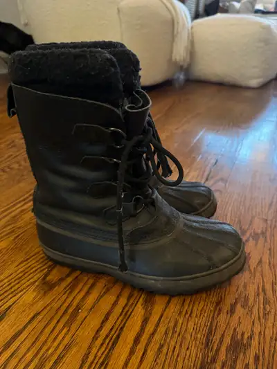 Sorel Men’s winter boots Size 8, View more