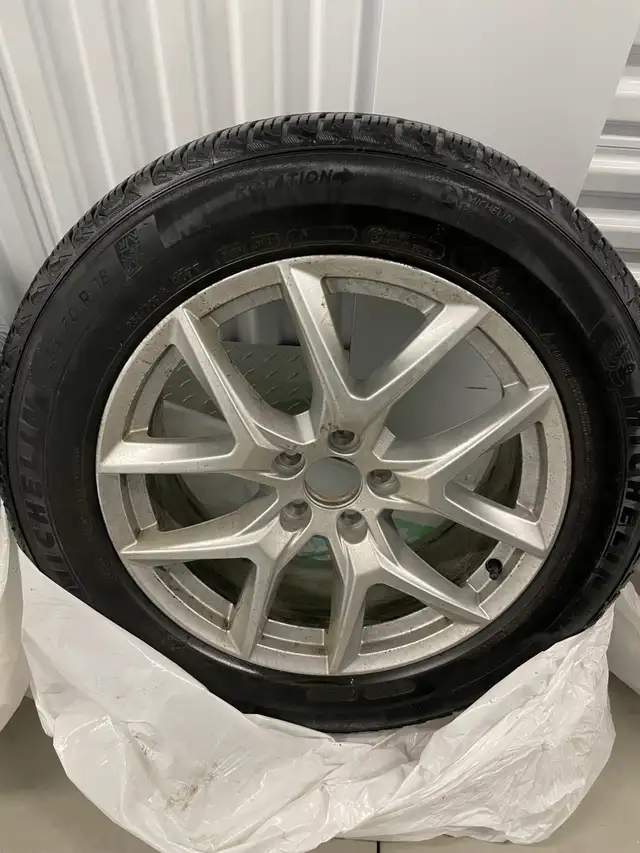 Volvo XC60 Winter Tire Set – 18" Alloys + Michelin X-Ice Tires in Tires & Rims in City of Toronto - Image 4