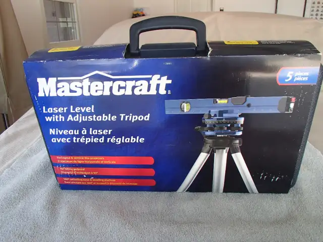 Mastercraft Laser Level with Adjustable Tripod 5 Piece Set in Hand Tools in Sarnia - Image 2
