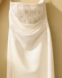 GORGEOUS WEDDING DRESS 