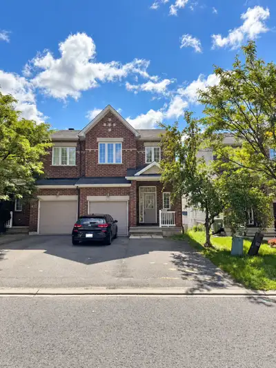 Space, style & flexibility in the heart of Bridlewood. This spacious 3-bedroom + den, 4-bathroom hom...