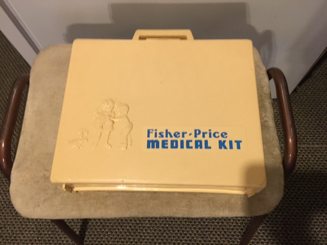 Vintage Fisher Price Medical Kit in Toys & Games in Lethbridge - Image 2