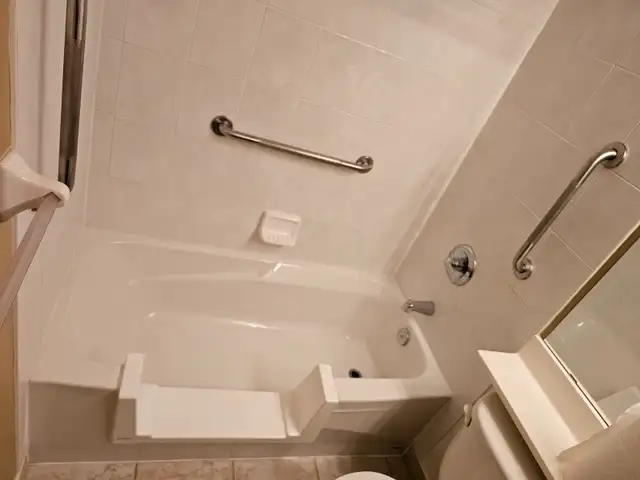 Free Grab Bar and Home Safety Check in Health and Beauty Services in Oshawa / Durham Region - Image 7
