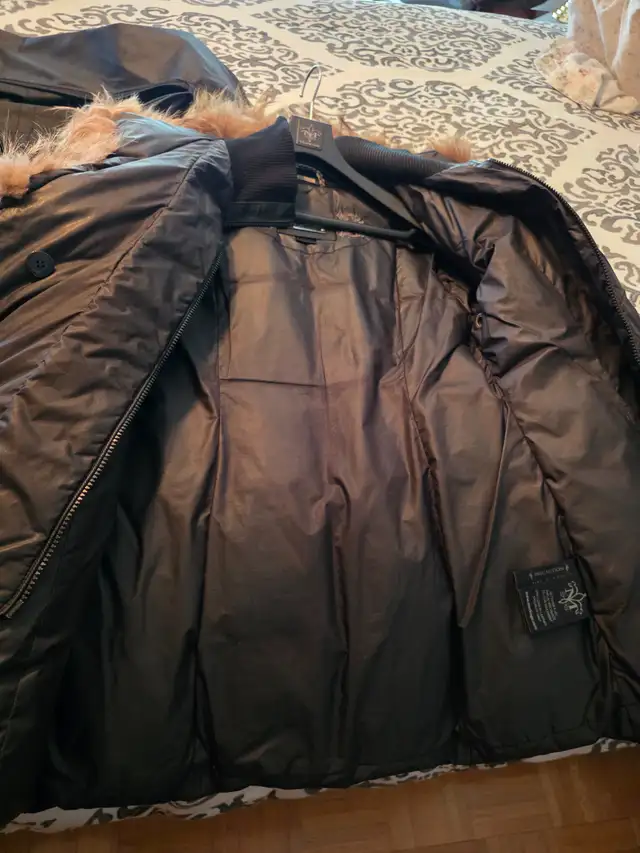 Mackage Woman's Winter Jacket in Women's - Tops & Outerwear in City of Montréal - Image 9