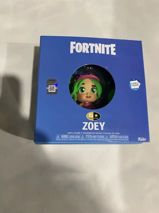 Fortnite Zoey Five Star Figure in Toys & Games in Oshawa / Durham Region - Image 2