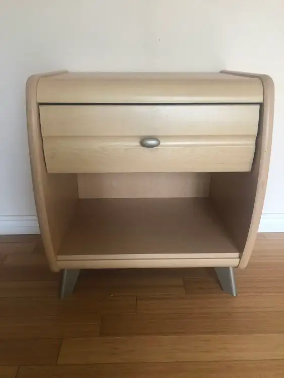 Maple leaf sidebed table $50