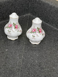 Lavender Rose Royal Albert Salt & pepper shaker- Bone China made