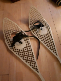 Vintage Paris Maine Polyethylene Lightweight Snow Shoes