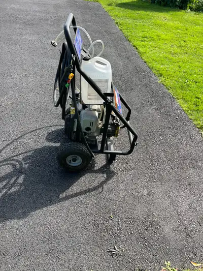 Honda pressure washer with twin tanks for soaps etc., View more